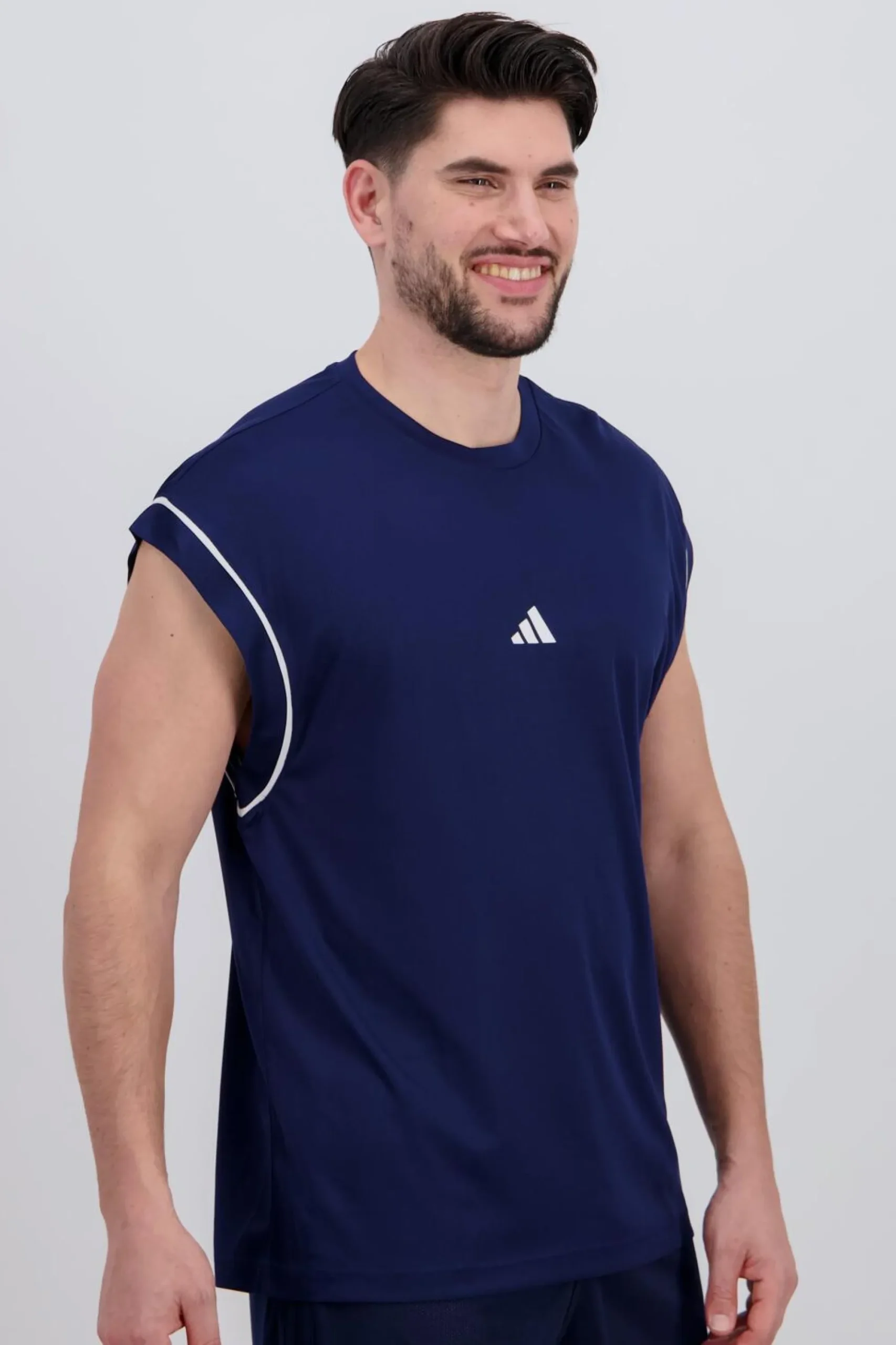 adidas Badge Of port