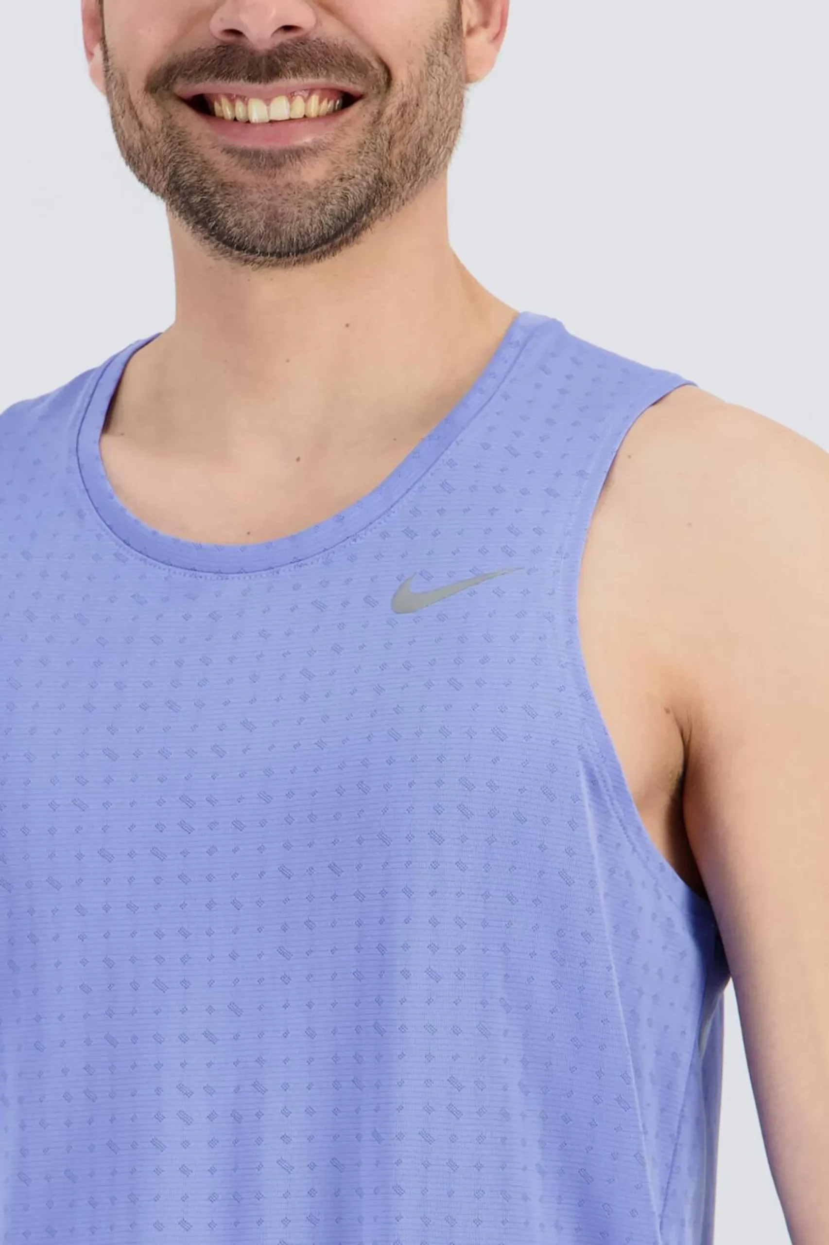 Nike Caioa