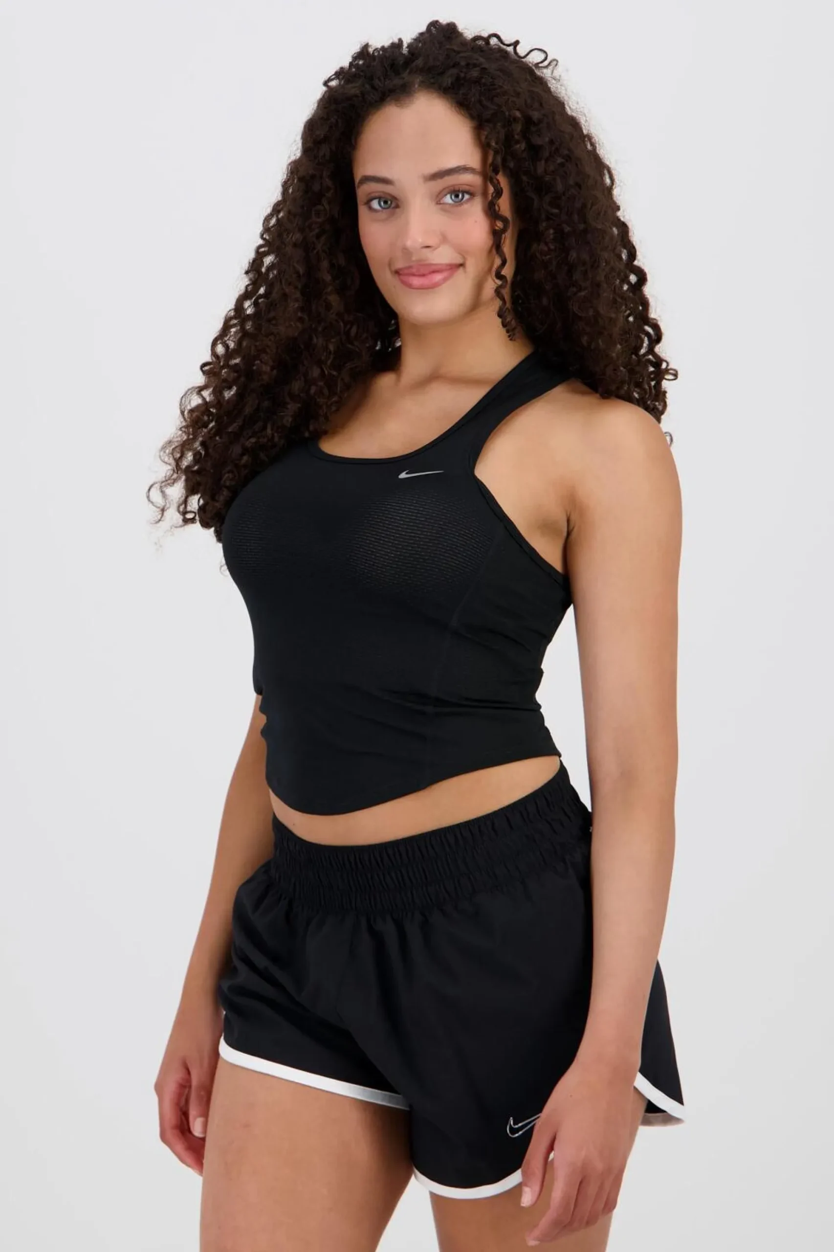 Nike Caioa