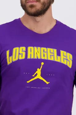 Jordan NBA o Angee aker