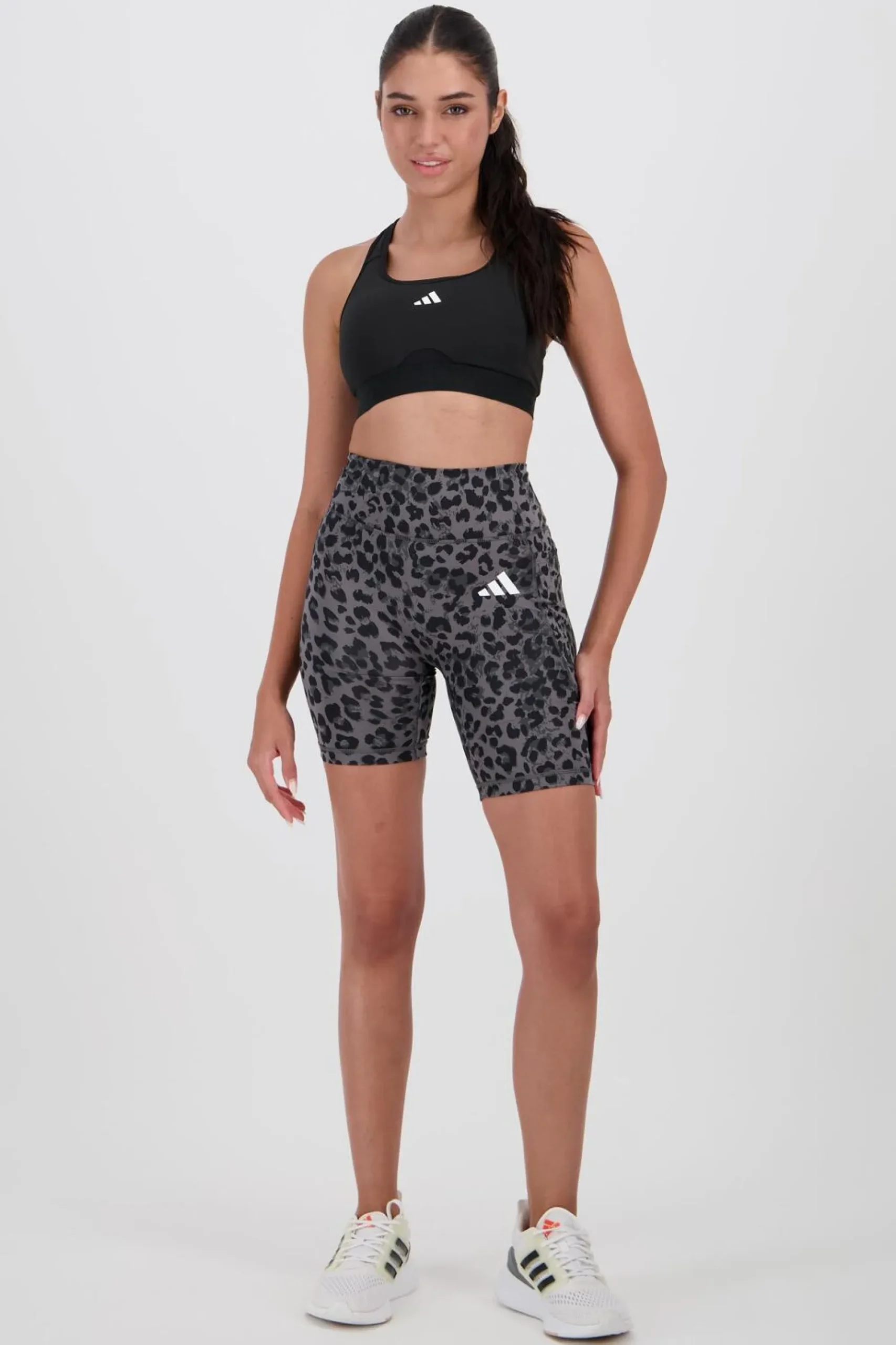 adidas egging Curta