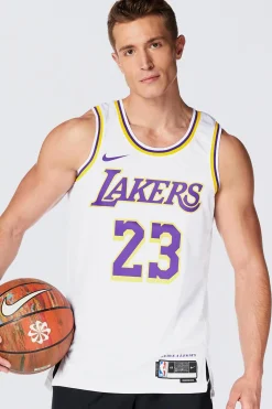 Jordan Nike NBA o Angee aker