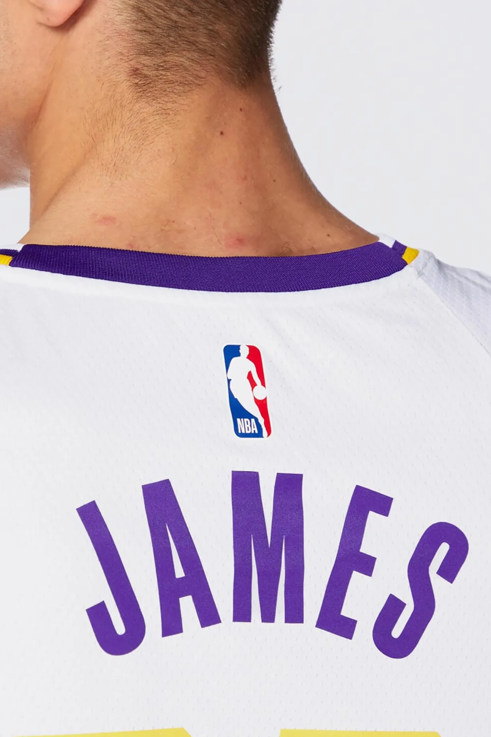 Jordan Nike NBA o Angee aker