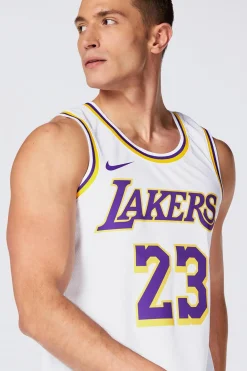 Jordan Nike NBA o Angee aker