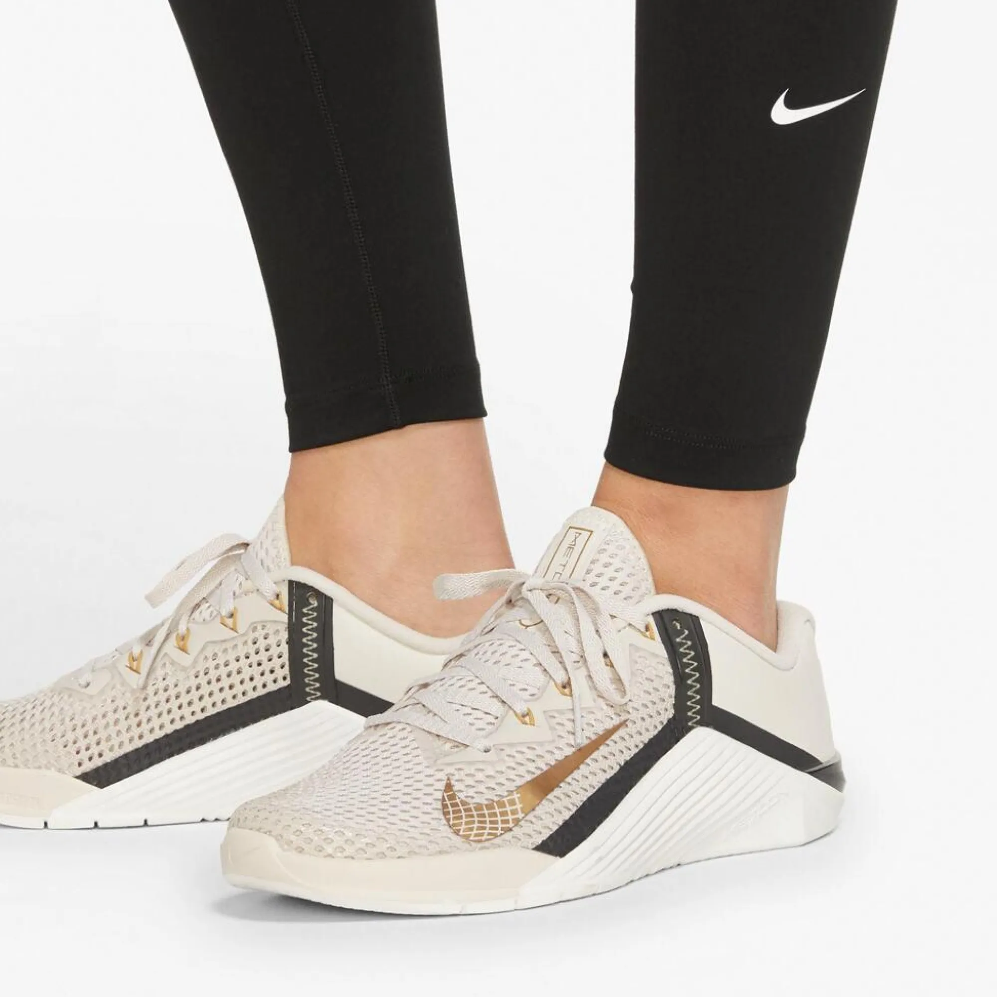 Nike One High Rie