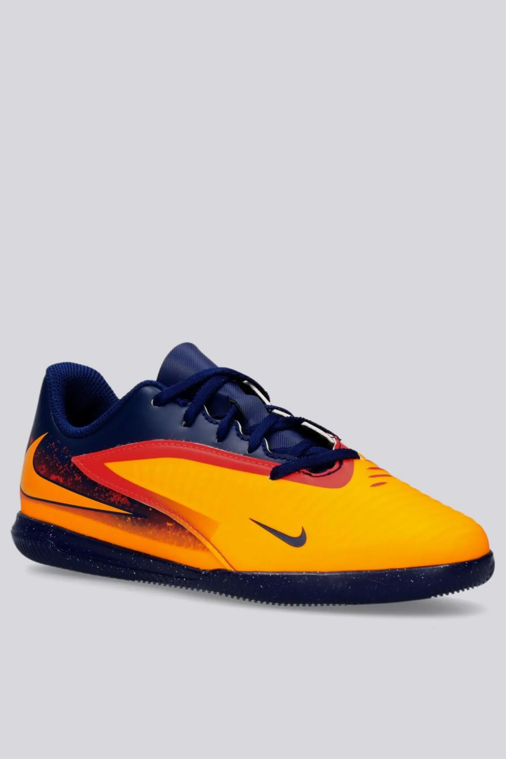 Nike Phantom Club 6